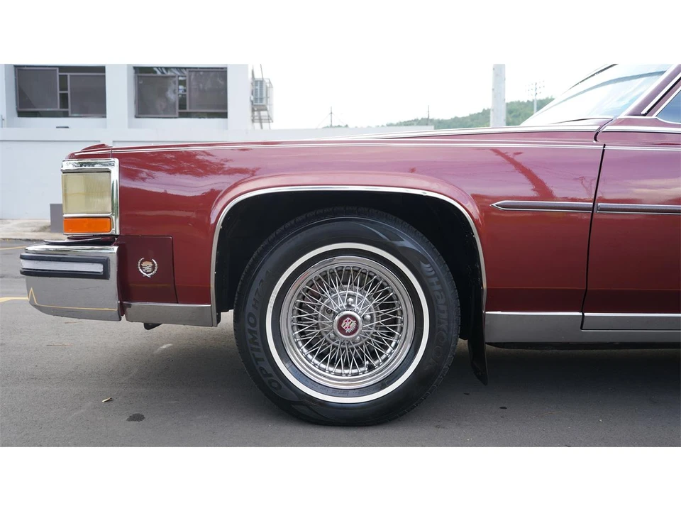 1988 Cadillac Brougham - Image 6 of 12