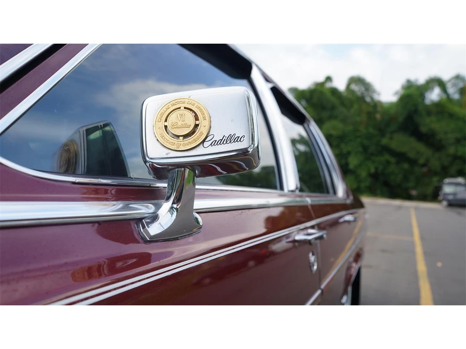 1988 Cadillac Brougham - Image 5 of 12