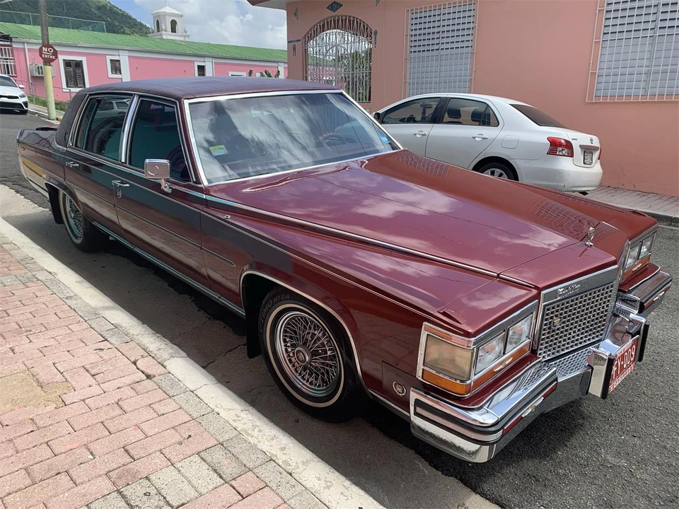1988 Cadillac Brougham - Image 4 of 12