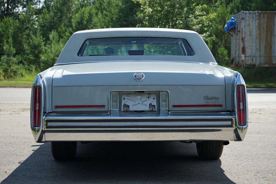 1988 Cadillac Brougham - Image 6 of 31