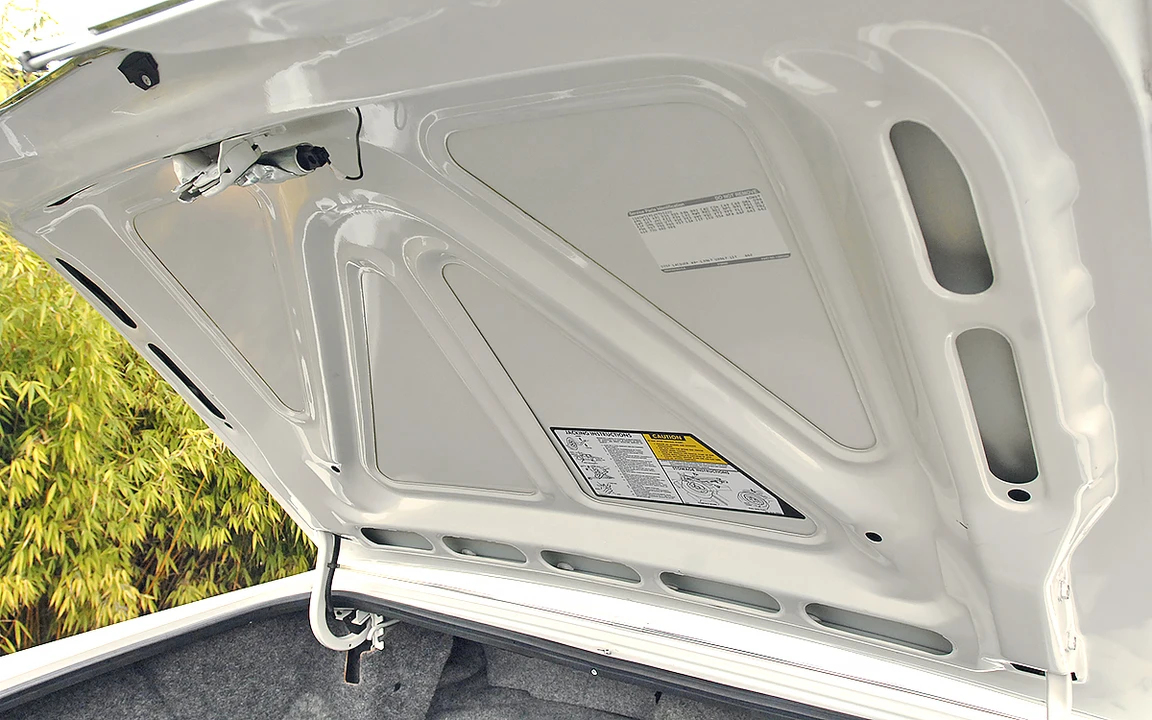 1988 Cadillac Brougham - Image 30 of 31