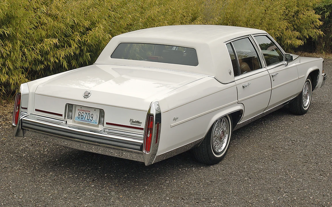 1988 Cadillac Brougham - Image 17 of 31