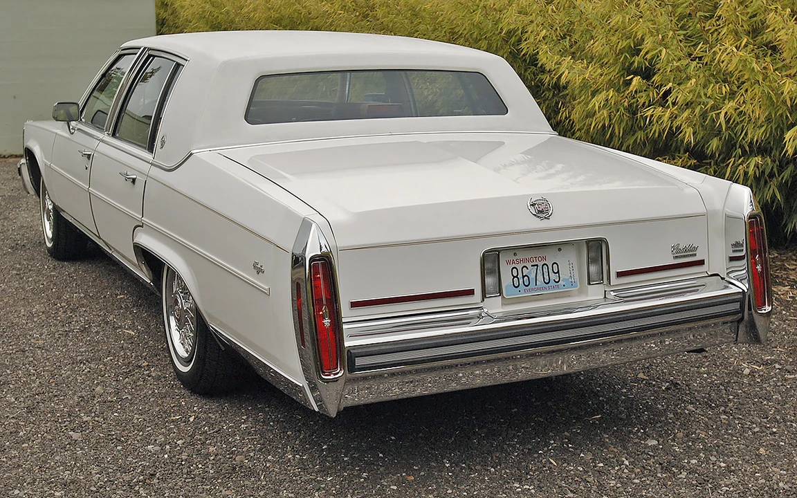 1988 Cadillac Brougham - Image 11 of 31