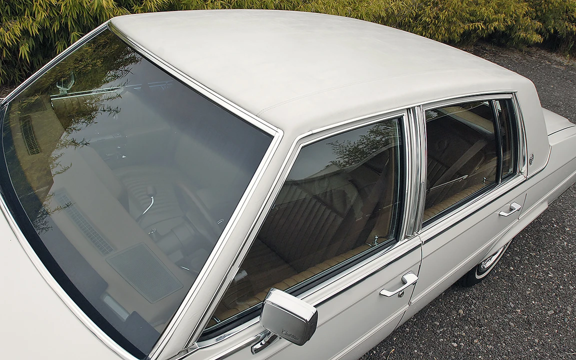 1988 Cadillac Brougham - Image 5 of 31
