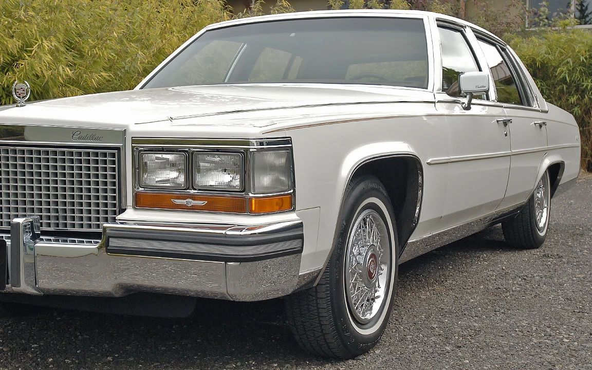 1988 Cadillac Brougham - Image 3 of 31