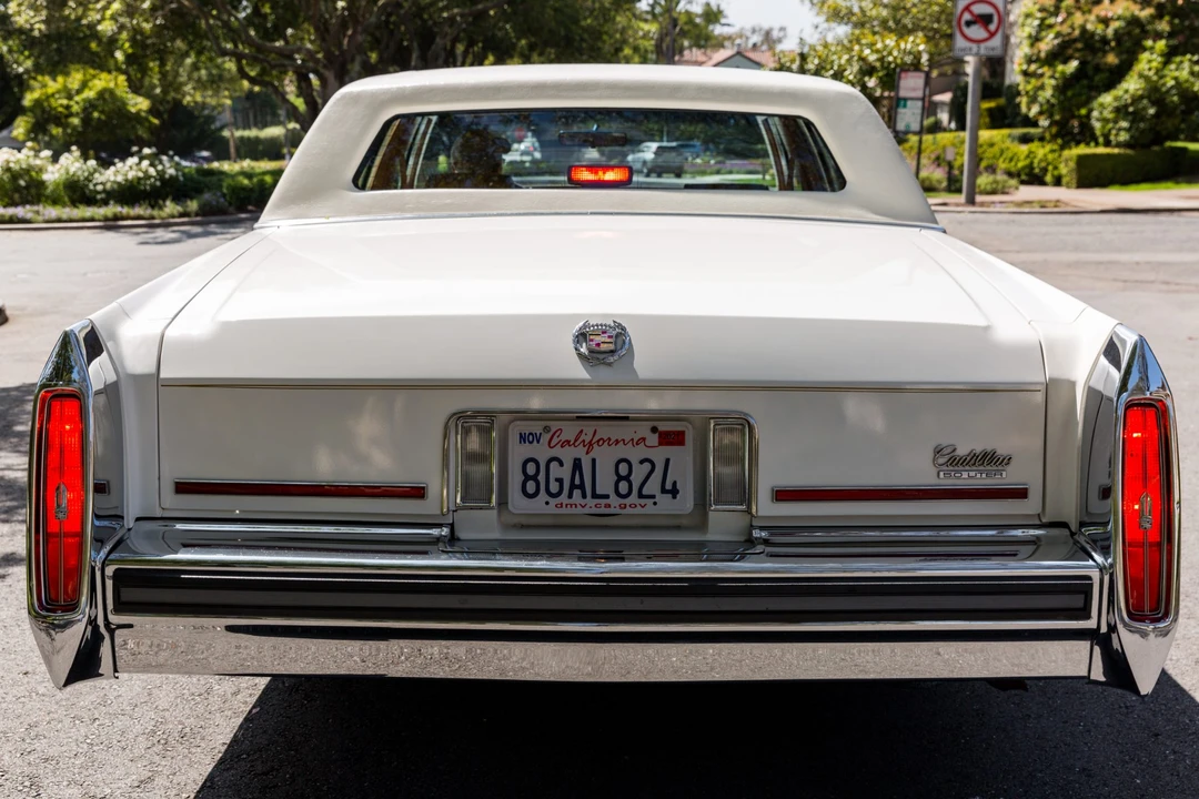 1988 Cadillac Brougham - Image 6 of 31
