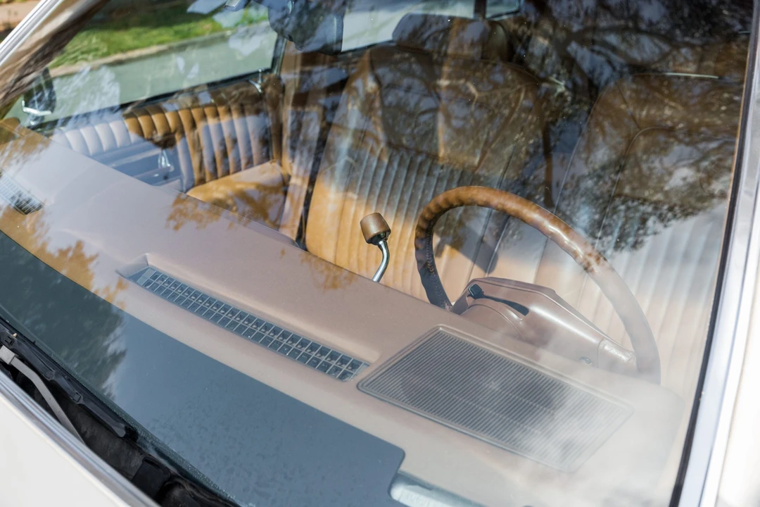 1988 Cadillac Brougham - Image 30 of 31