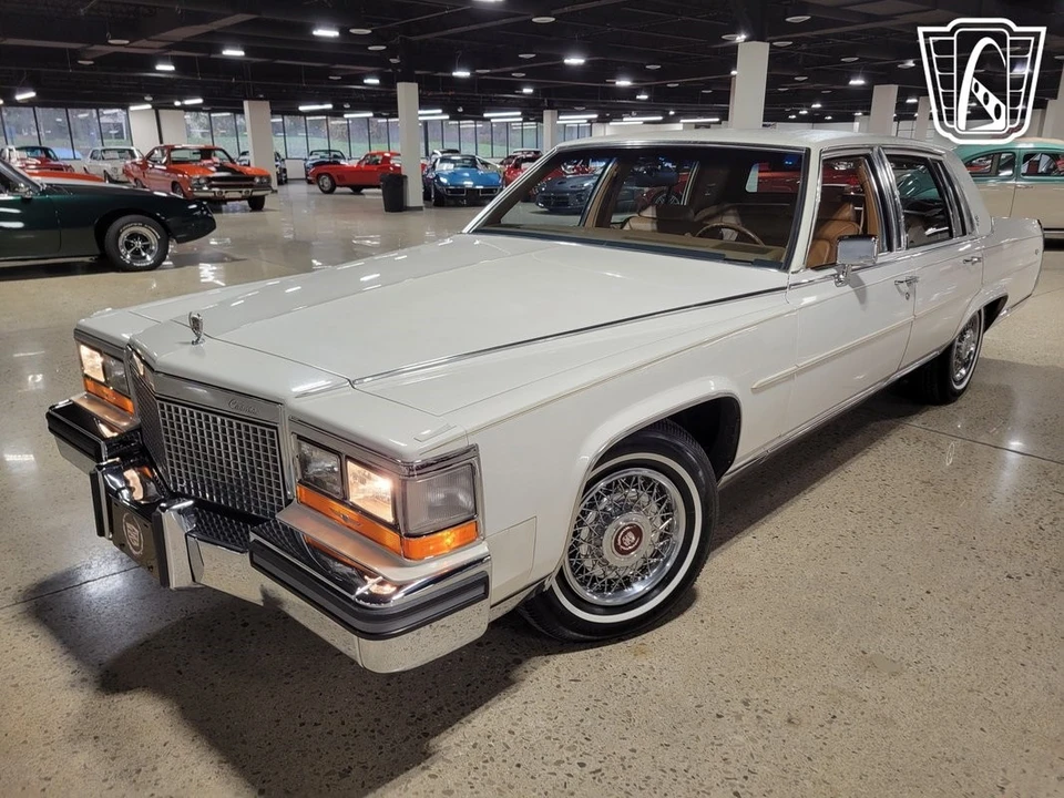 1988 Cadillac Brougham - Image 4 of 12