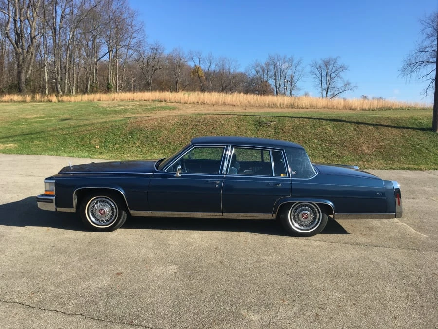 1988 Cadillac Brougham - Image 2 of 8