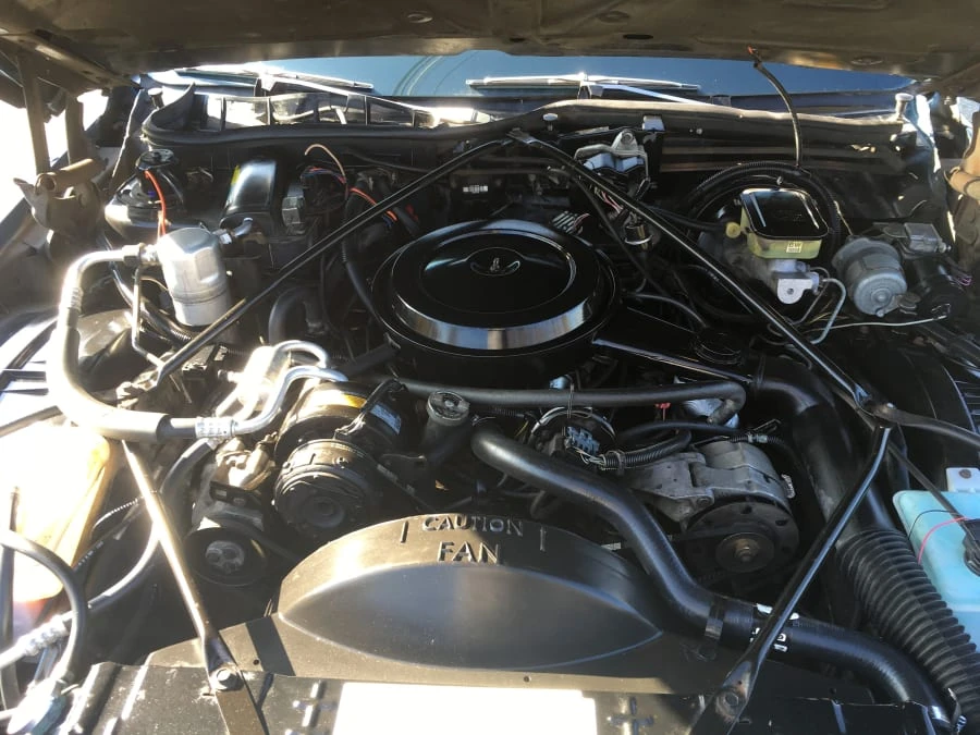 1988 Cadillac Brougham - Image 6 of 8