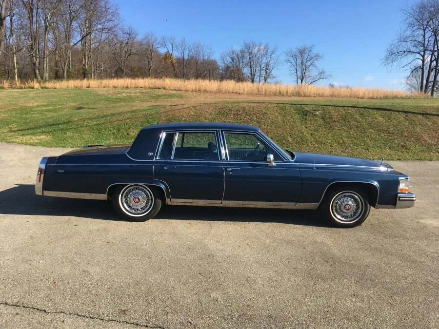 1988 Cadillac Brougham - Image 8 of 8