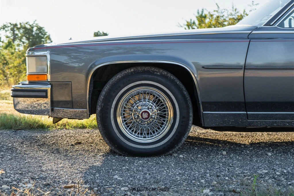 1988 Cadillac Brougham - Image 4 of 12