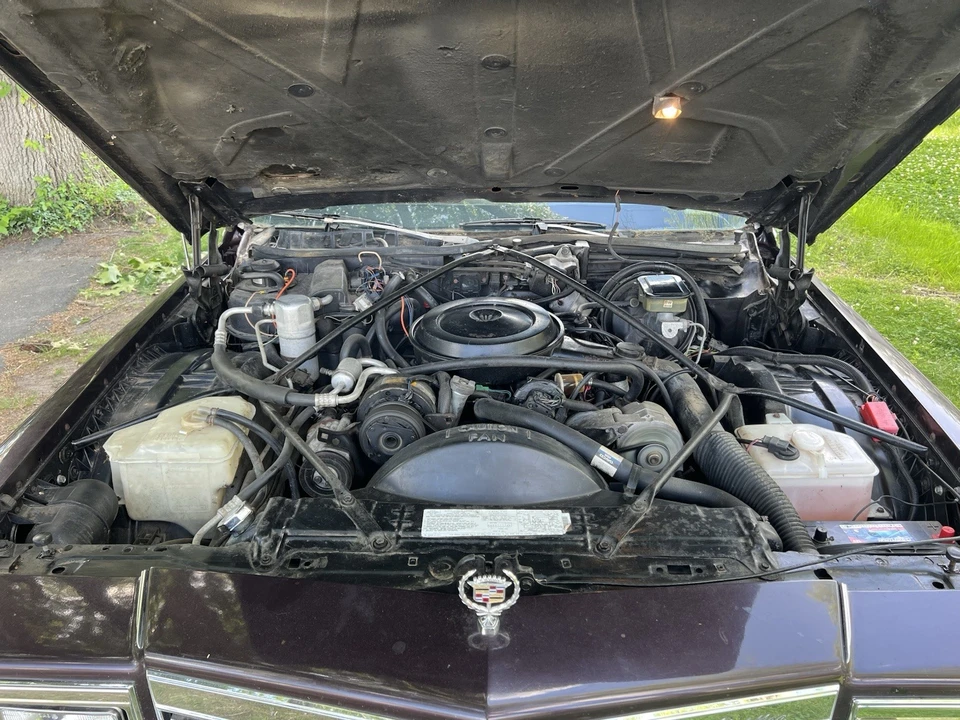 1988 Cadillac Brougham - Image 14 of 14