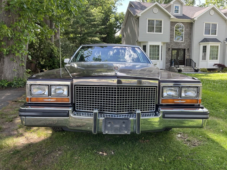 1988 Cadillac Brougham - Image 2 of 14