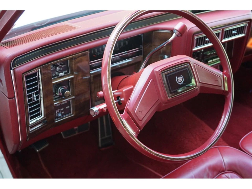 1988 Cadillac Brougham - Image 22 of 31