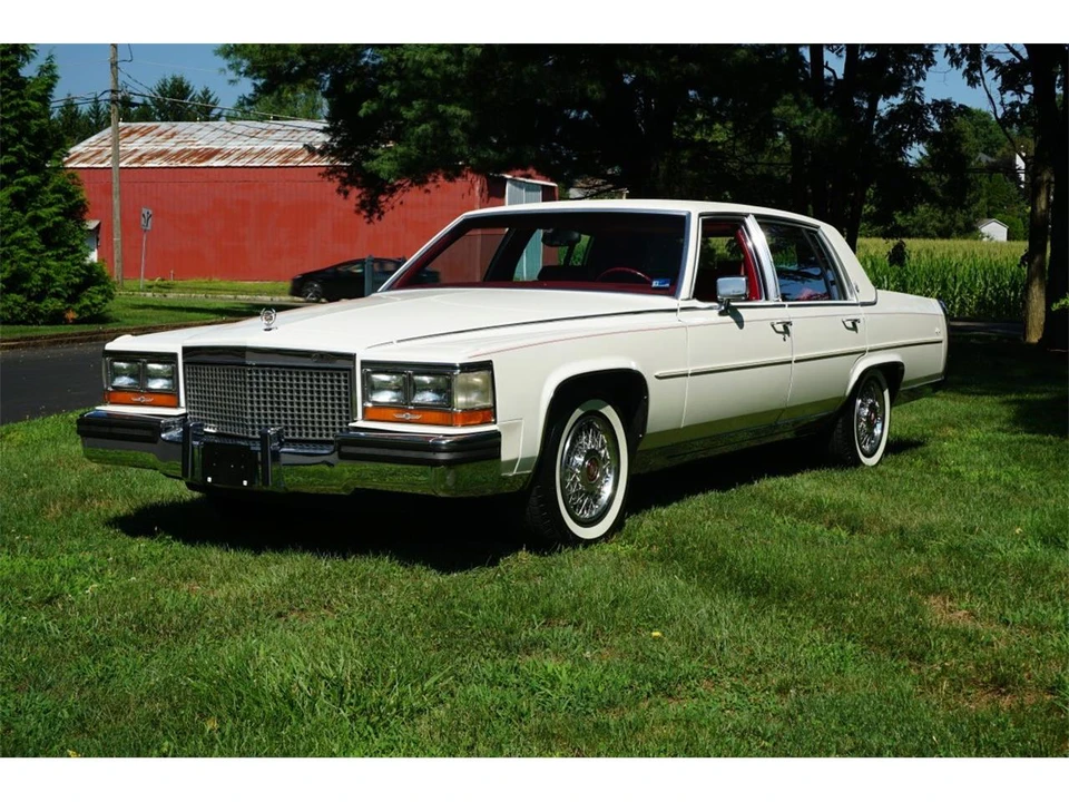 1988 Cadillac Brougham - Image 2 of 31