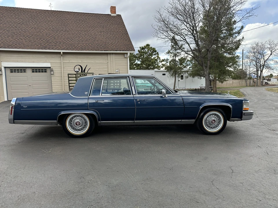 1988 Cadillac Brougham - Image 7 of 31