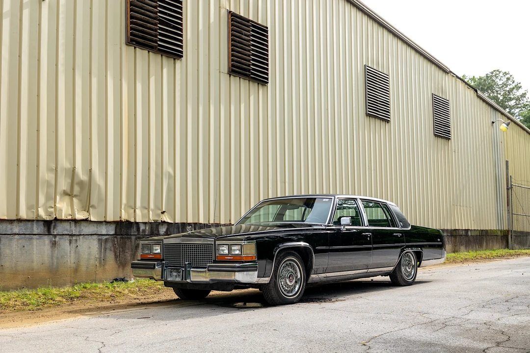 1988 Cadillac Brougham - Image 3 of 31