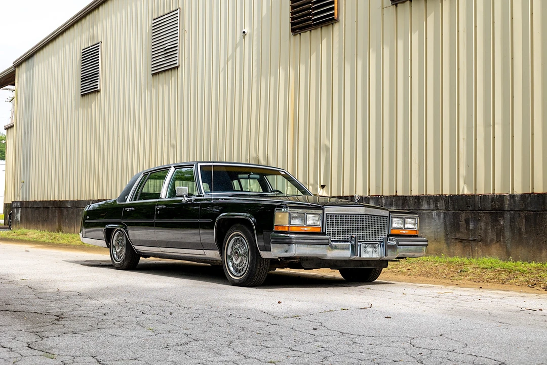 1988 Cadillac Brougham - Image 5 of 31