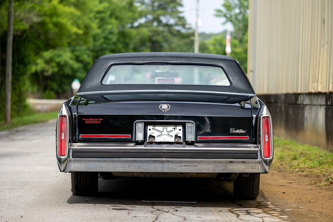 1988 Cadillac Brougham - Image 4 of 31