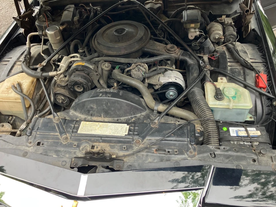 1988 Cadillac Brougham - Image 10 of 12