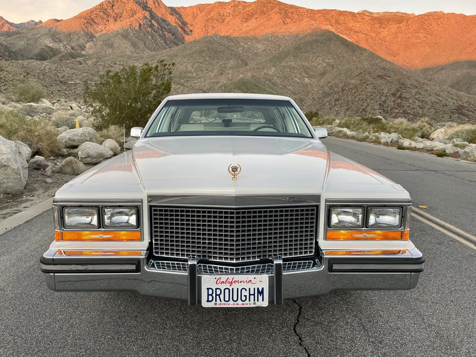 1988 Cadillac Brougham - Image 3 of 31