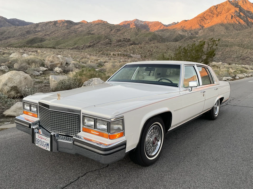 1988 Cadillac Brougham - Image 7 of 31