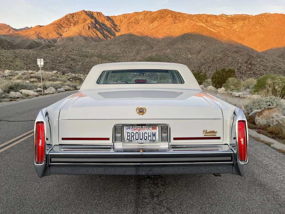 1988 Cadillac Brougham - Image 14 of 31