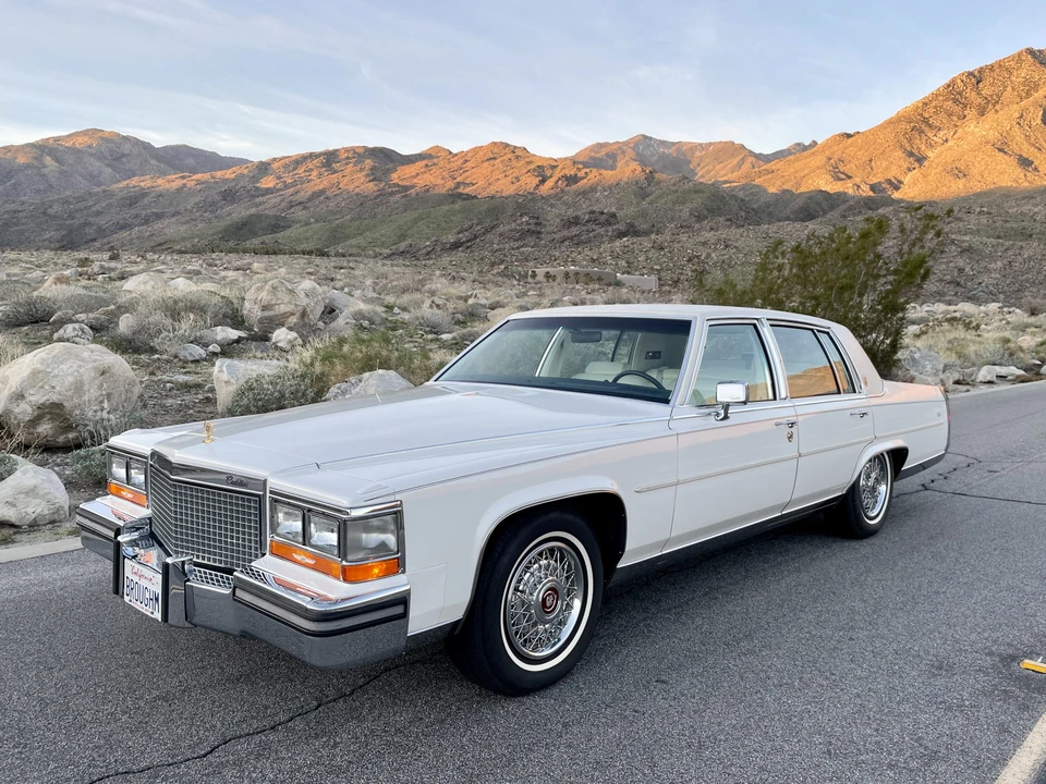 1988 Cadillac Brougham - Image 8 of 31