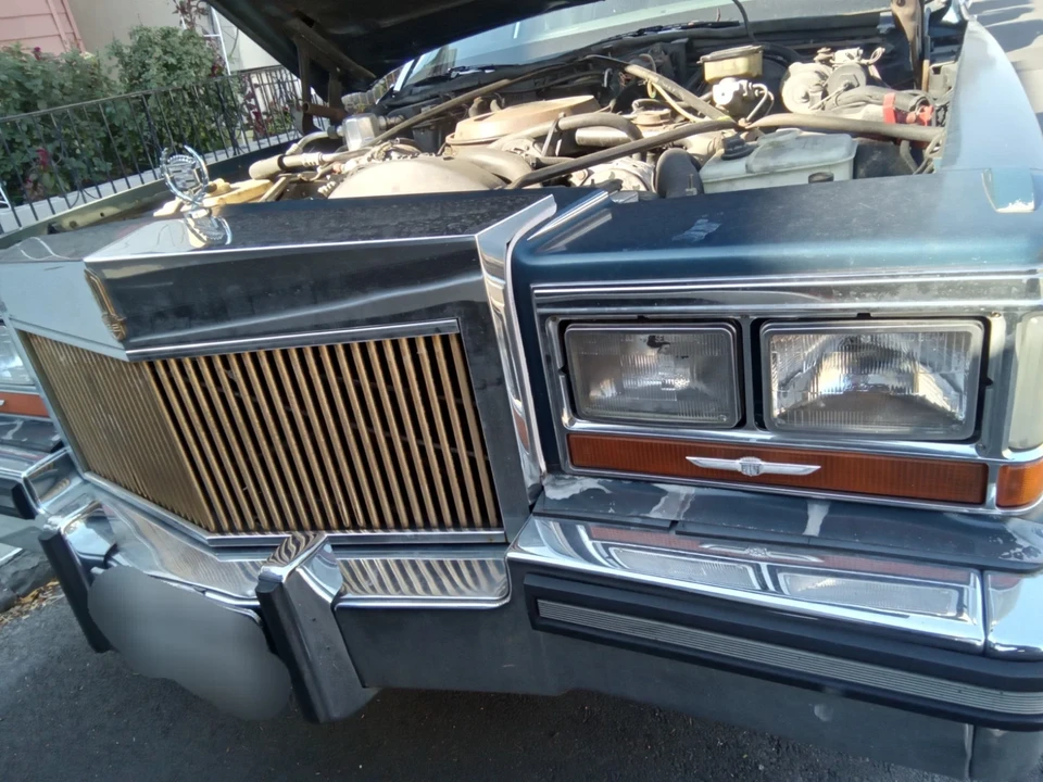 1988 Cadillac Brougham - Image 6 of 21