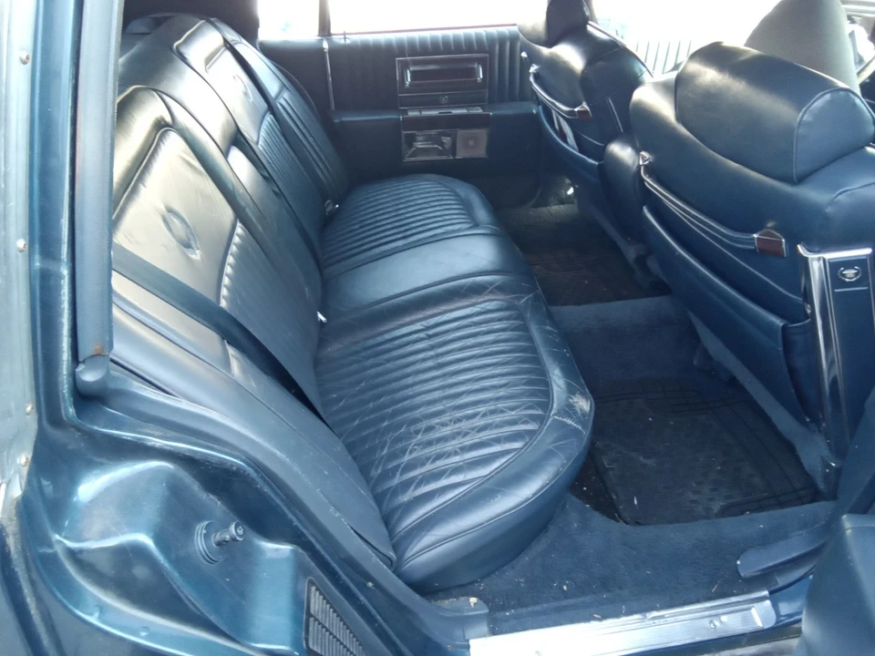 1988 Cadillac Brougham - Image 11 of 21