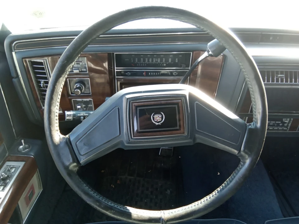 1988 Cadillac Brougham - Image 21 of 21