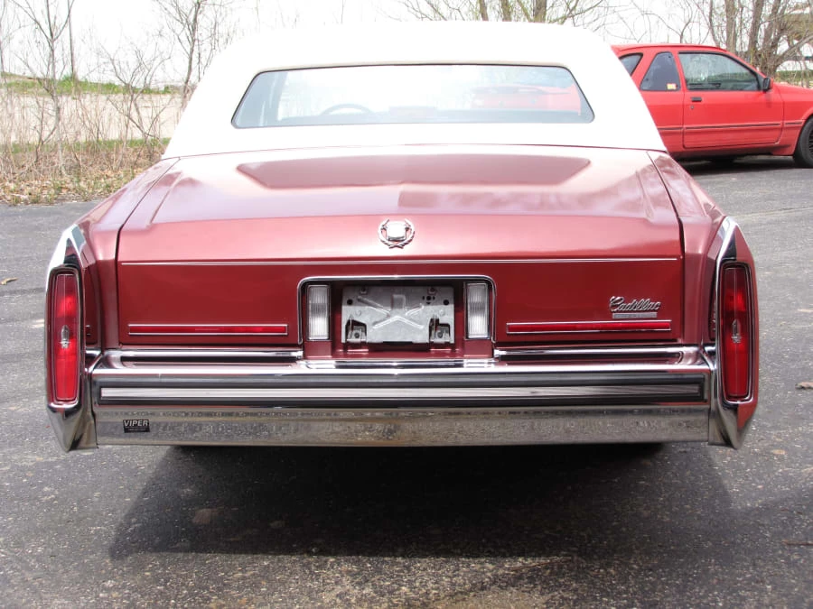 1988 Cadillac Brougham - Image 3 of 8