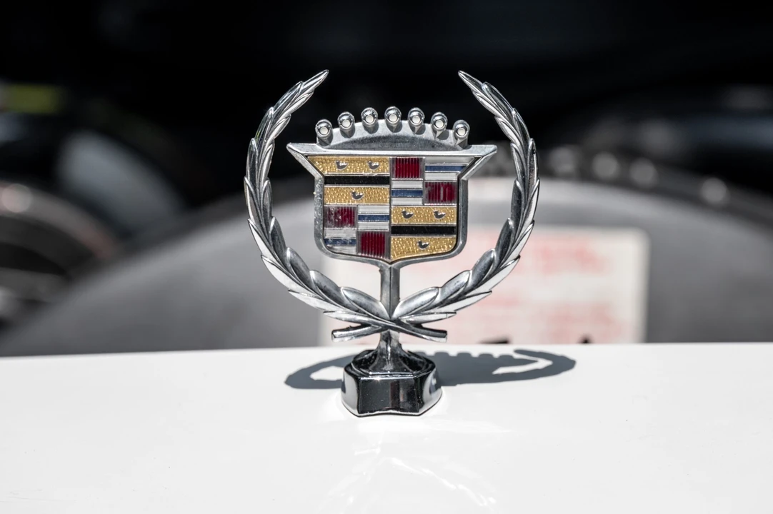 1988 Cadillac Brougham - Image 20 of 31