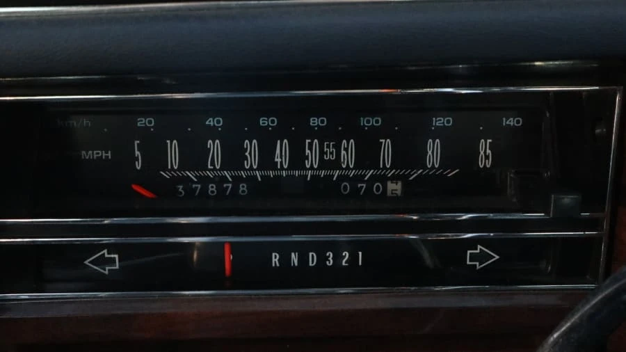1988 Cadillac Brougham - Image 6 of 6