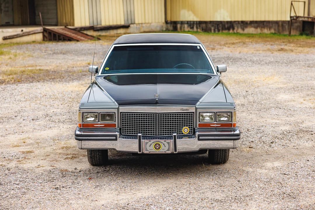 1988 Cadillac Brougham - Image 5 of 31