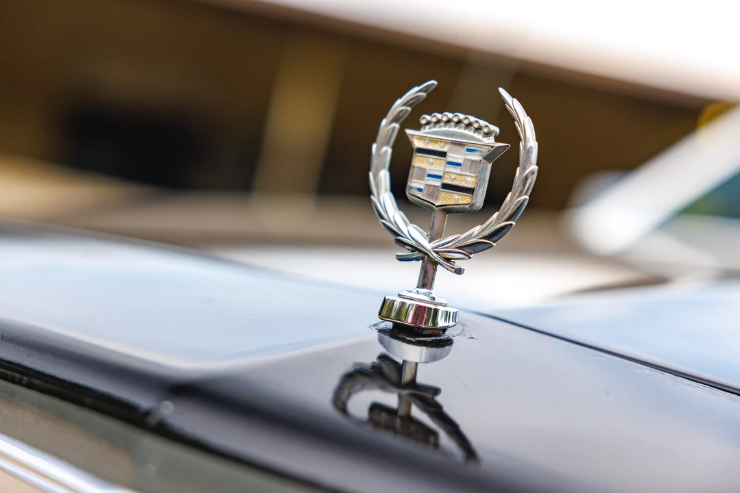1988 Cadillac Brougham - Image 20 of 31