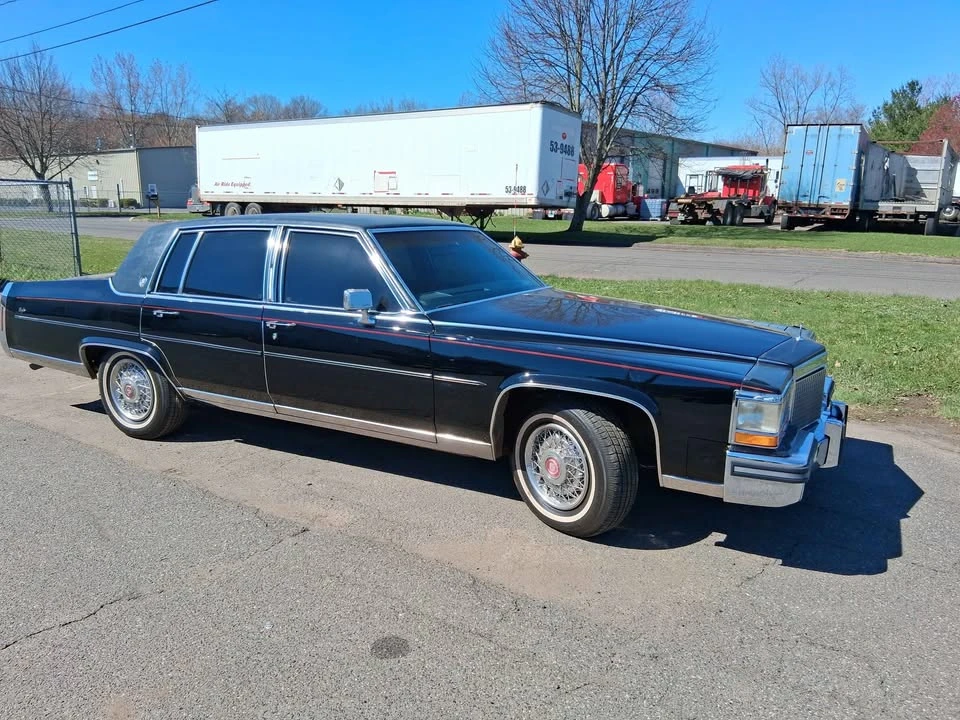 1988 Cadillac Brougham - Image 10 of 12