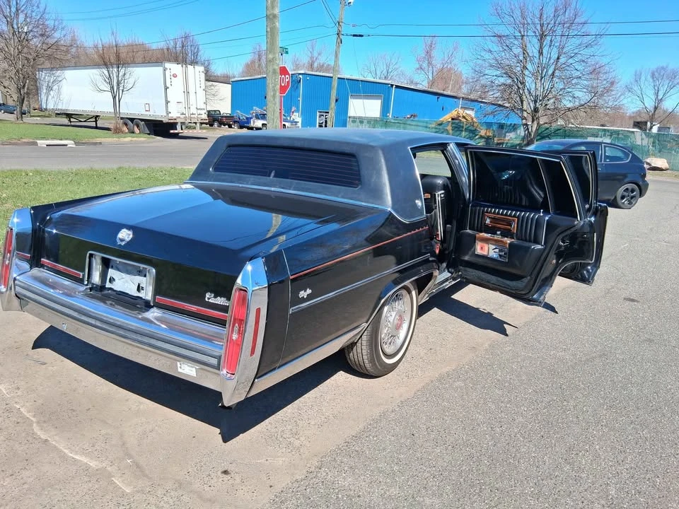 1988 Cadillac Brougham - Image 7 of 12