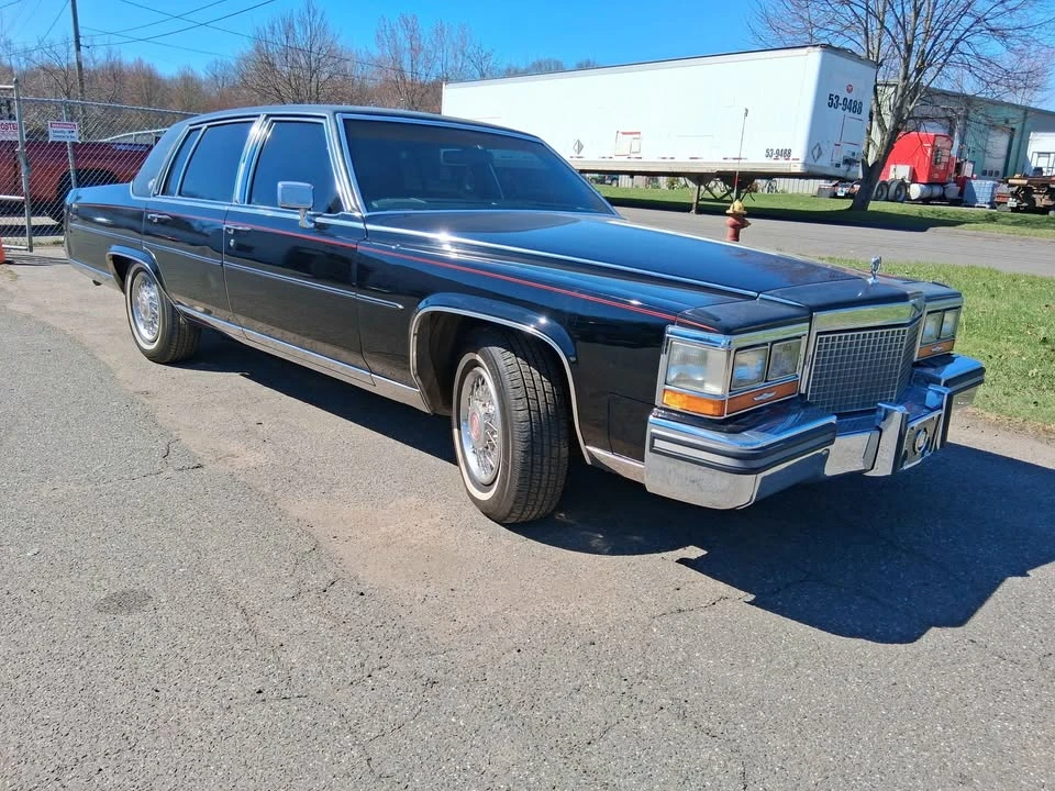 1988 Cadillac Brougham - Image 11 of 12