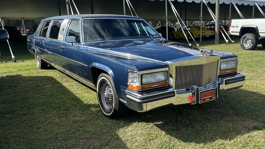 1988 Cadillac Brougham - Image 3 of 3