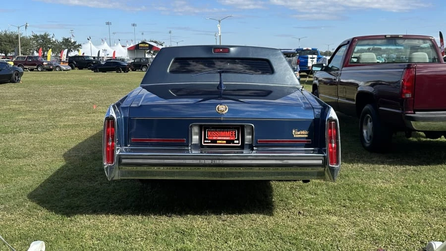 1988 Cadillac Brougham - Image 2 of 3