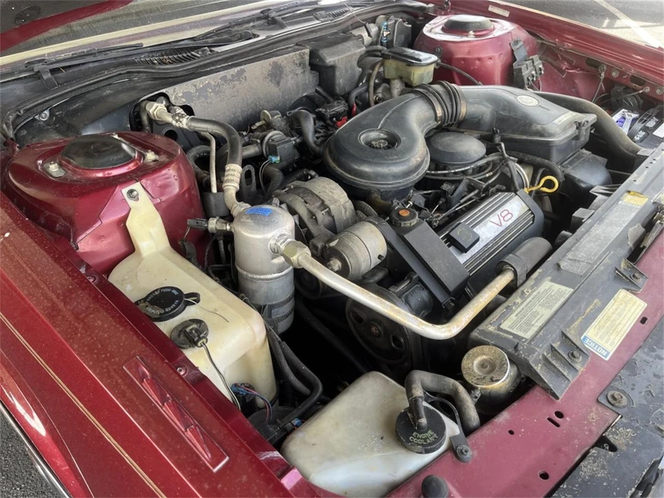 1988 Cadillac DeVille 6th Gen - Image 8 of 13