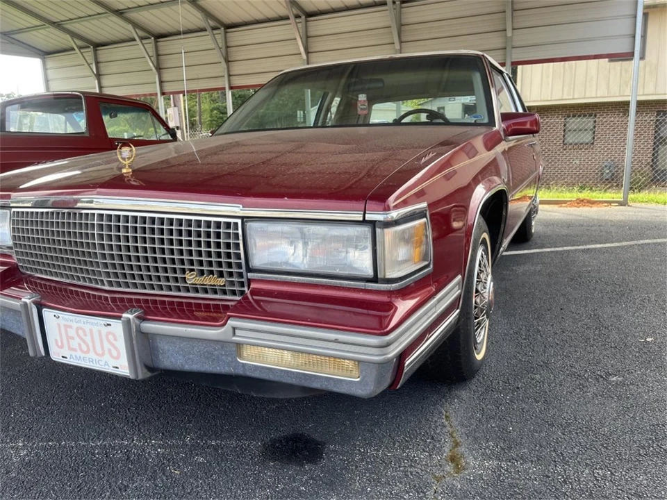 1988 Cadillac DeVille 6th Gen - Image 6 of 13