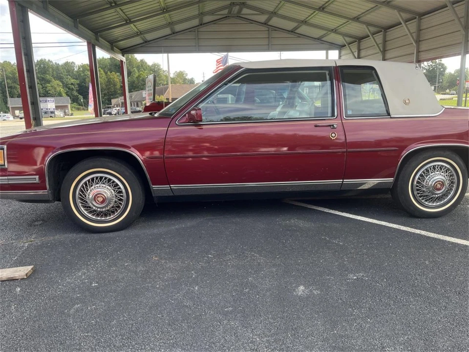 1988 Cadillac DeVille 6th Gen - Image 5 of 13