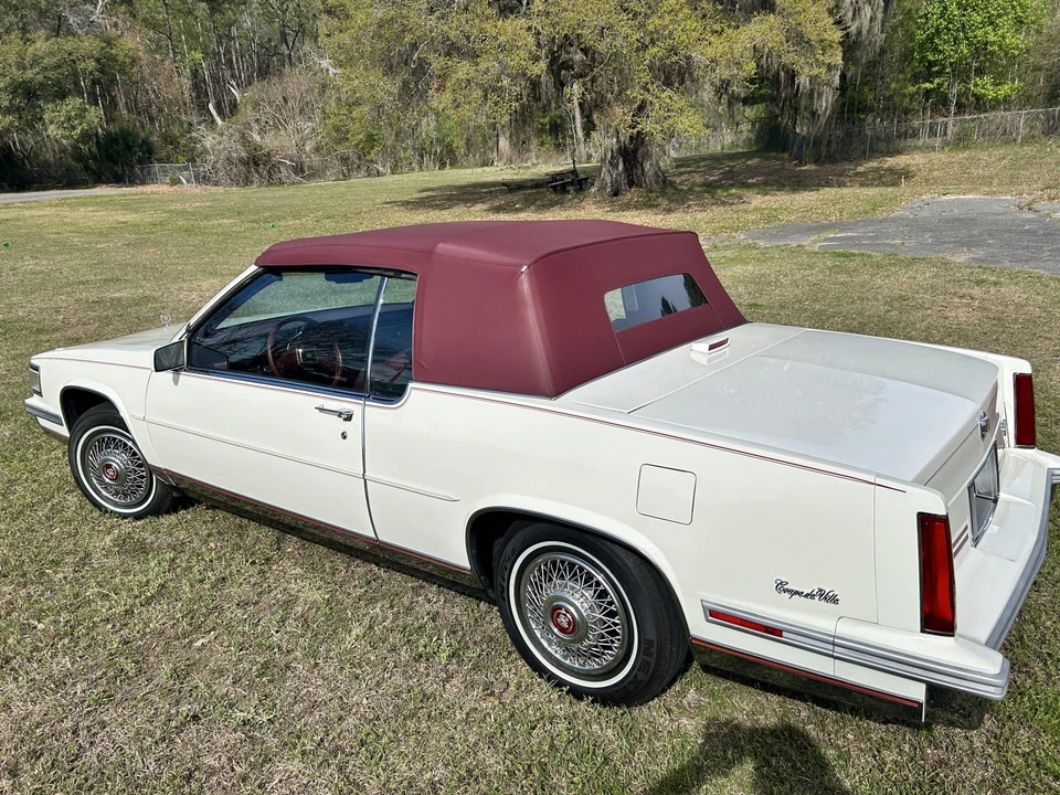 1988 Cadillac DeVille 6th Gen - Image 8 of 31