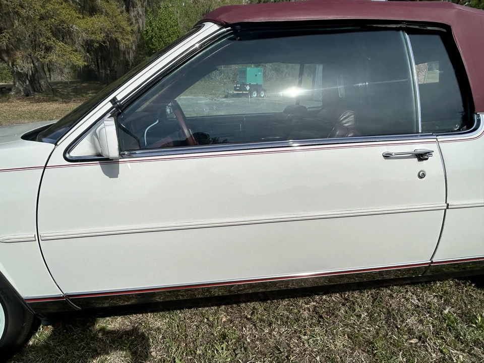 1988 Cadillac DeVille 6th Gen - Image 14 of 31