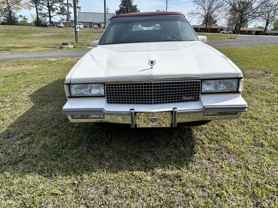 1988 Cadillac DeVille 6th Gen - Image 4 of 31