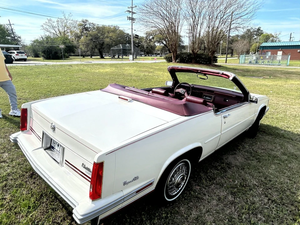 1988 Cadillac DeVille 6th Gen - Image 12 of 31
