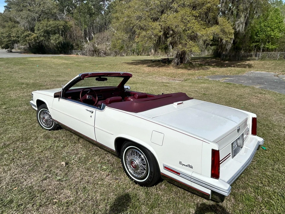 1988 Cadillac DeVille 6th Gen - Image 11 of 31